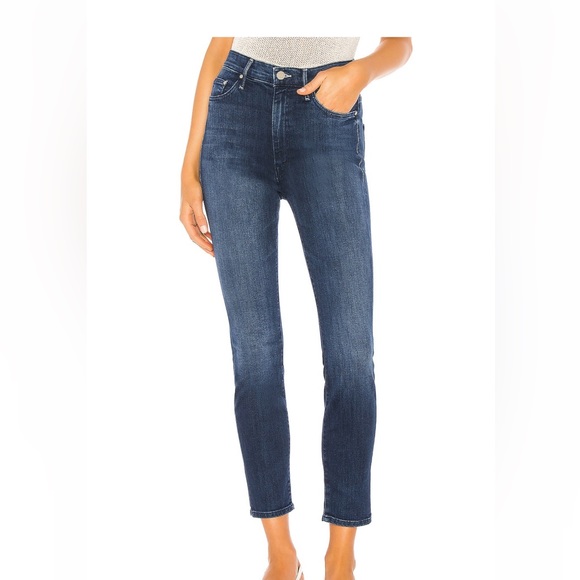 MOTHER Swooner Ankle Slice Jeans - Picture 7 of 9